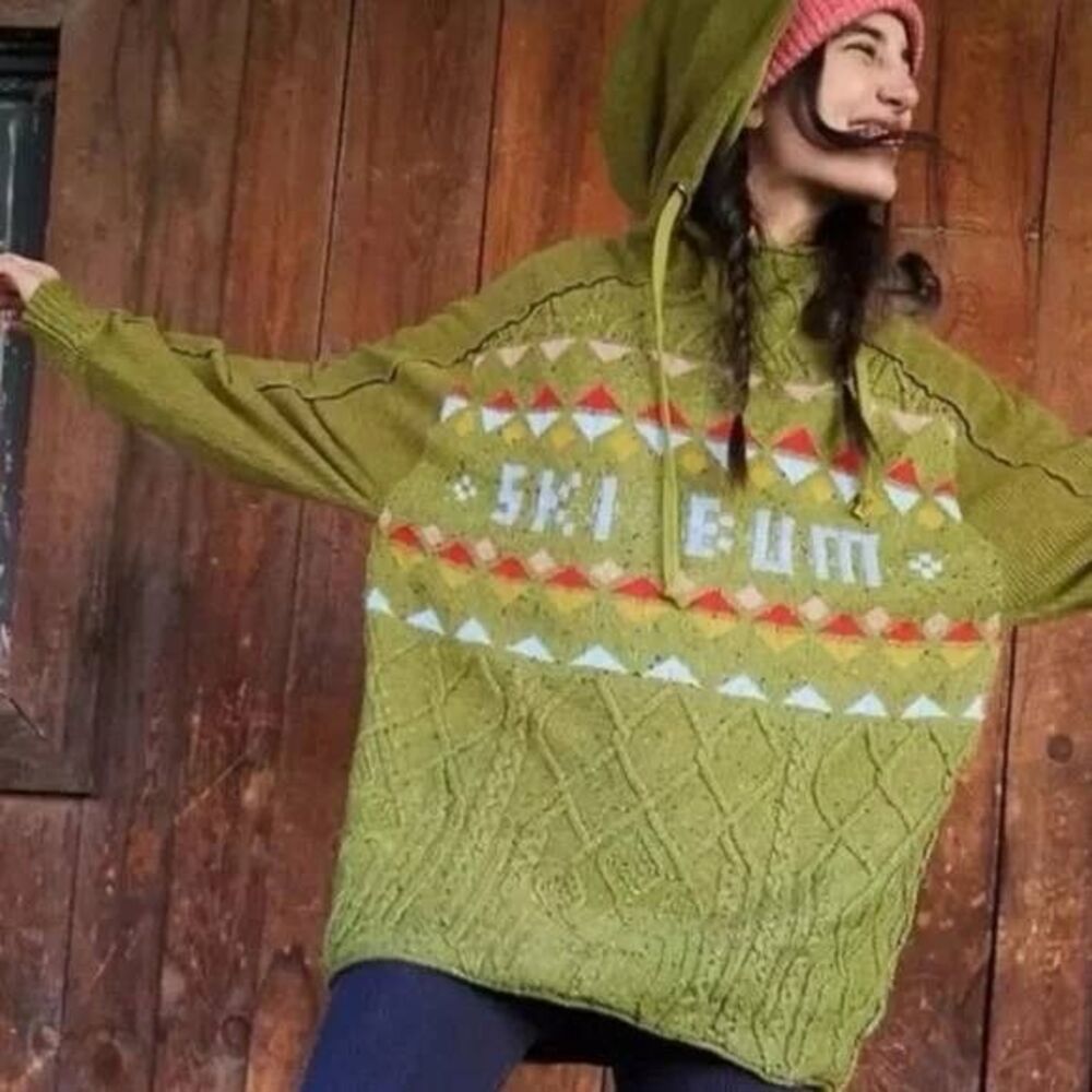 Free People Hooded Snow Ski Bunny Bum Sweater M Olive Green Pullover Oversized